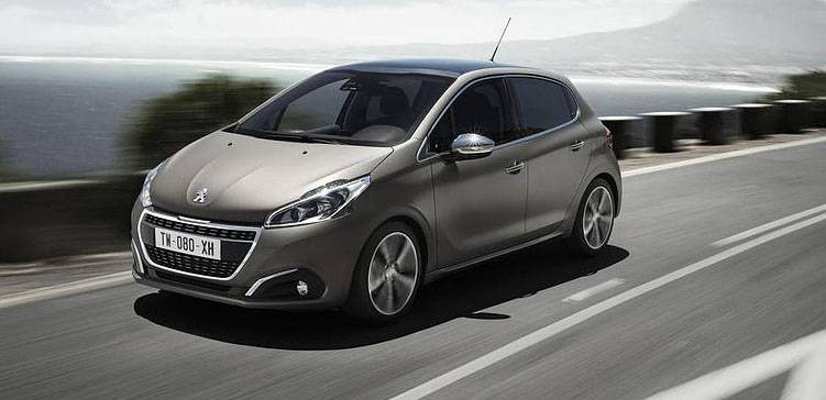 PEUGEOT 208.jpg