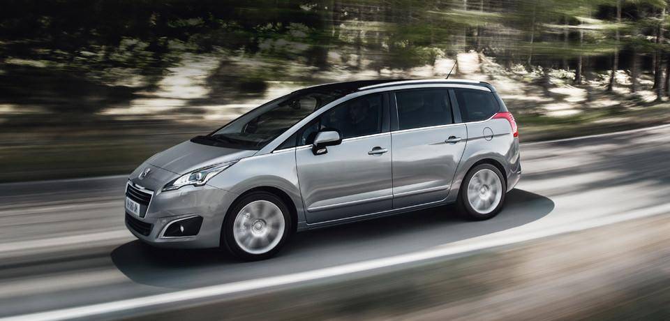 PEUGEOT 5008.jpg